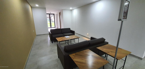 Apartamento En Loma Del Escobero Mls 21-668 Lq