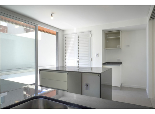 Departamento En Venta 3 Dormitorios, Terraza Exclusiva Y Cochera En Barrio Martin