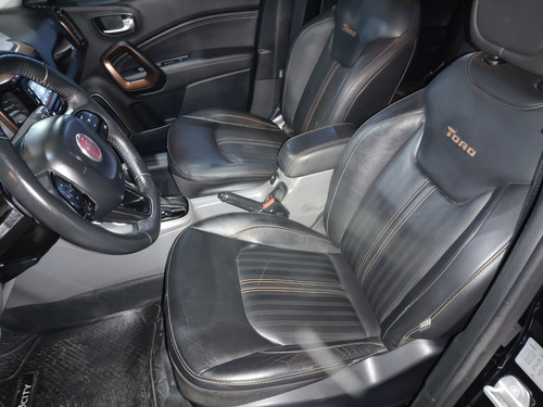 Imagen 8 de 15 de Fiat Toro Volcano Automatica Diesel 4x4 No Amarok F100 Oroch