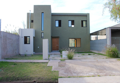 Imagen 1 de 30 de Casa En Venta A Estrenar - Guaymallén