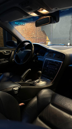 Volvo S60 2.5 R 300hp Mt