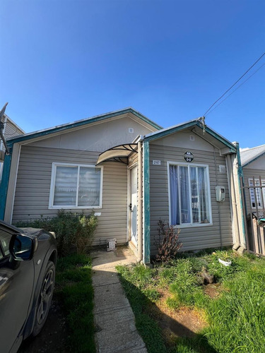 Casa En Venta De 2 Dorm. En Valdivia
