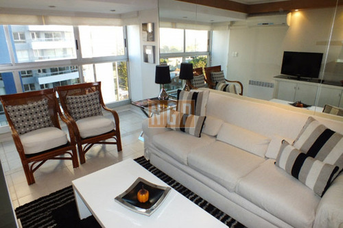 Divino Impecable Con Servicios- Ref: 14439