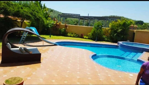 Imagen 16 de 24 de Casa En Venta Isla De Margarita Urb Casa De Campo Country Club Pampatar 1600 Mts