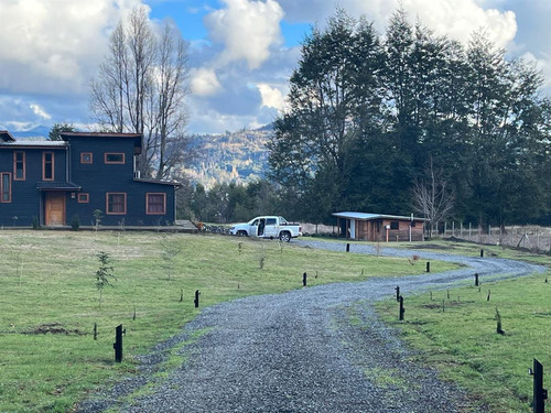 Casa En Venta De 5 Dorm. Camino Lican Ray , Coñaripe