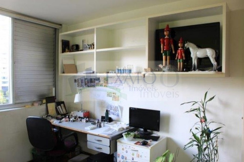 Imagem 5 de 15 de Apartamento No Jardim Paulistano, Com 180m², 3 Dormitórios Sendo 1 Suíte E 2 Vagas. - Em44554