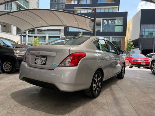 Nissan Versa 1.6 Exclusive At