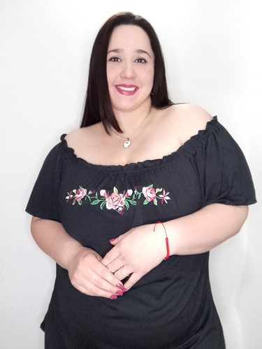 Imagen 2 de 2 de Blusa Paisana Modal Con Bordado Floral Talle Especial Mujer
