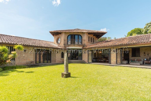 Espectacular Casa En Venta En La Lagunita Country Club Yf