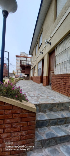 Imagen 8 de 13 de Alquiler Villa Gesell 1 Cuadra Del Mar Pleno Centro Temporada 2023