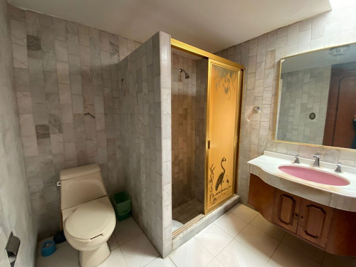 Casa En Venta, Lomas De La Hacienda, 3 Recámaras.