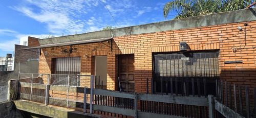 Venta Ph 2 Ambientes Con Balcon En Gervasio Mendez Al 3200, Carapachay