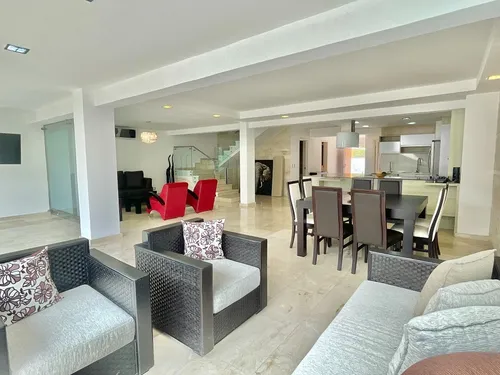 Casa En Venta Oripoto 330 M2