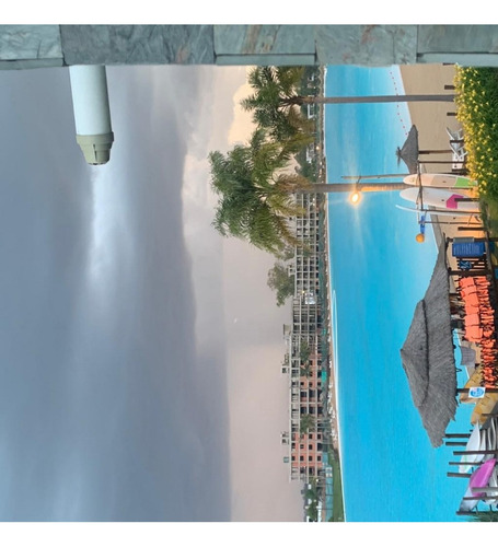 Departamento De 2 Ambientes Muy Amplios En Alquiler A Dueño Directo En El Edificio Arena 1 De Lagoon Pilar, Con Espectacular Vista A La Laguna, Cochera Y Parrilla En El Balcón.