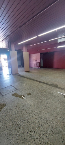 Alquiler Marcelo T.de Alvear 4727 Caseros Local 180 M2