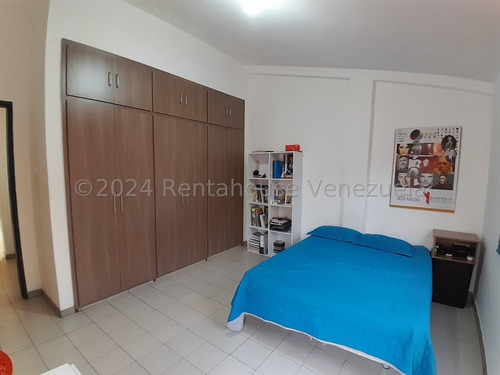 Yonny Silva Rentahouse Vende Exclusiva Casa En Urb. La Trigaleña Valencia Rcys 24-20562