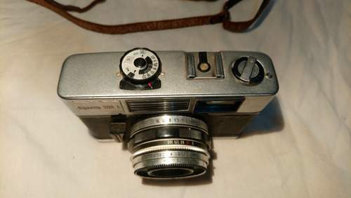 Imagen 5 de 9 de Cámara Fotográfica Dacora. Funda Rígida Y Correa De Cuero.