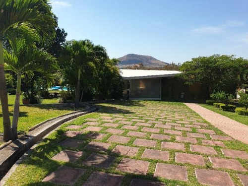 Venta Hostal Chiconcuac En Xochitepec Morelos Fraccionamiento La Leona