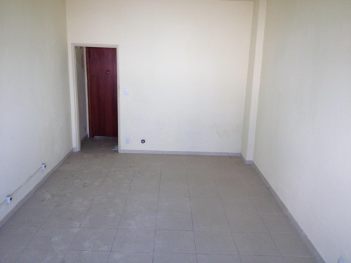 Loft Para Alugar Na Avenida Gomes Freire, Centro, Rio De Janeiro - Rj - Liv-11893