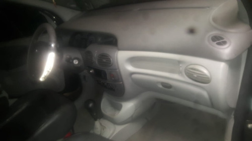 Imagem 7 de 14 de Renault Scenic Rt 2.0 16v Automática