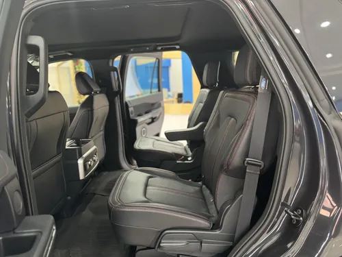 Ford Expedition Stealth Performance 2024