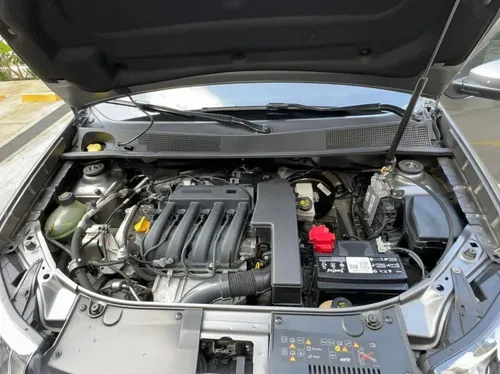 Renault Stepway 1.6 Intense Automática