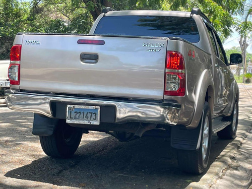 Imagen 7 de 15 de Toyota Hilux Full Time