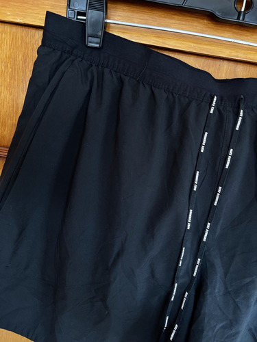 Nike Running Shorts Hombre - Negro (Usado)