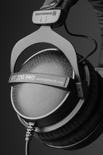 Beyerdynamic Dt 770 Pro 80 Ohm Edición Limitada Profesion...