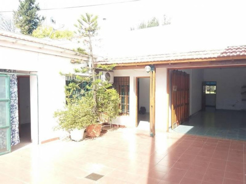 Imagen 5 de 24 de Se Vende Casa De 3 Dormitorios Con Cochera. Muy Buena Ubicacion