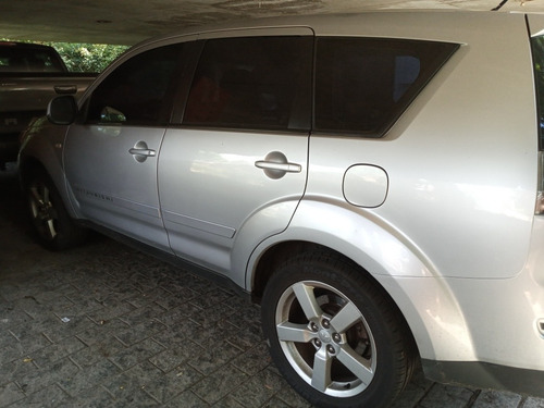 Imagem 5 de 11 de Mitsubishi Outlander 3.0 V6 2008