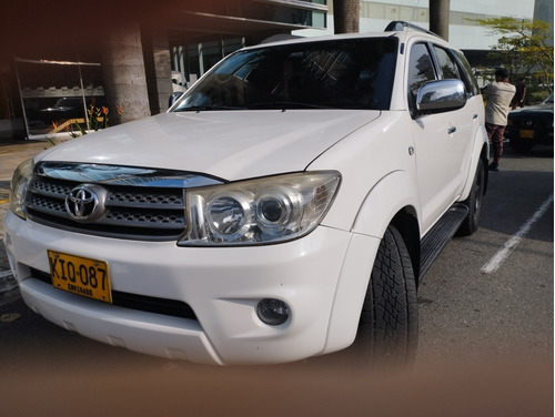 Toyota Fortuner 2.7l 4x2