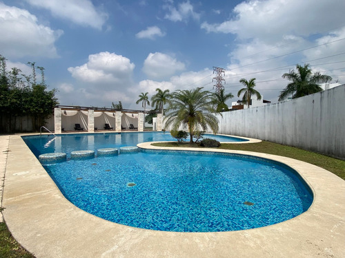 Terreno Residencial En Venta En Fraccionamiento Ixtacomitan 1a Sección