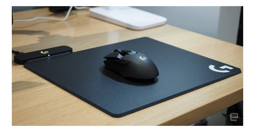 Imagen 5 de 6 de Mouse Pad gamer Logitech Powerplay de tela 344mm x 321mm x 2mm black