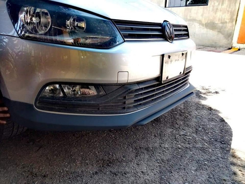 Imagen 2 de 4 de Faldon Lip Delantero Nuevo Polo 15 Al 20