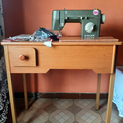 Maquina De Coser Singer Modelo Hd210c 