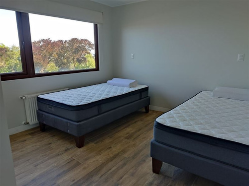 Casa En Venta De 6 Dorm. En Santo Domingo