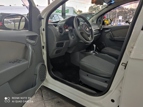 Imagem 7 de 13 de Fiat Grand Siena