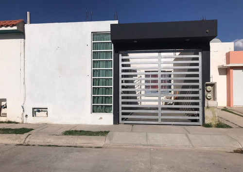 Imagen 1 de 10 de Casa En Venta Fraccionamiento Villas Del Manantial