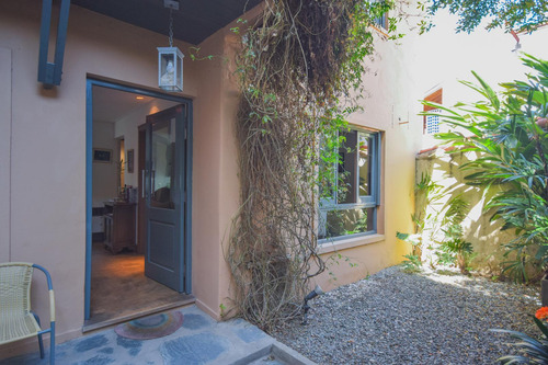Excelente Propiedad En Venta, En Martínez! Local 2 Viviendas, Venta En Block!