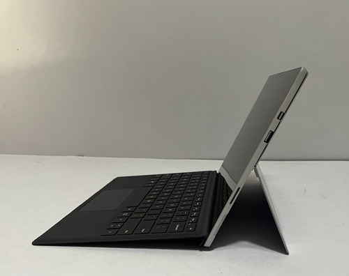Microsoft Surface Pro 5 1807, I5-7ma, 8 Ram, Ssd 256 (Reacondicionado)