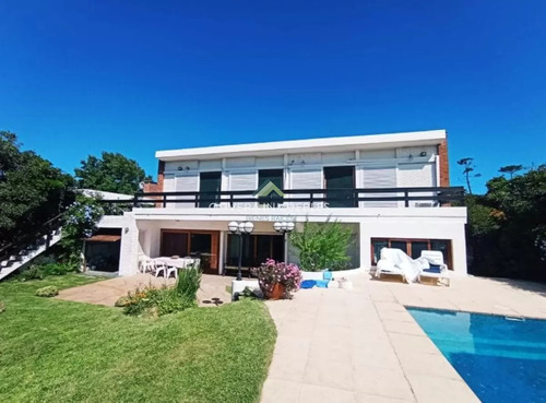 Chalet En Alquiler De Temporada,punta Del Este