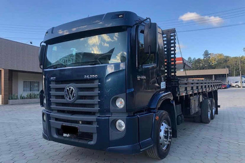 Imagem 1 de 10 de Volkswagen Constellation 24250