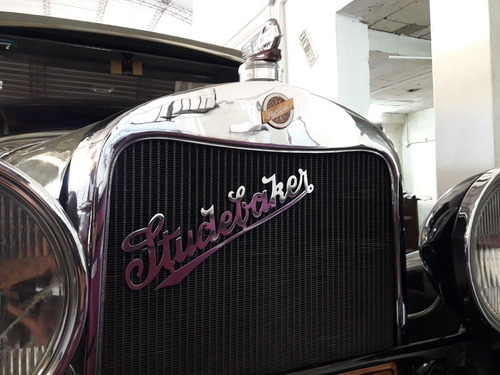 Studebaker Erskin Royal Sedan De Luxe