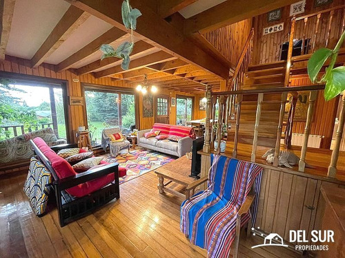 Casa Estilo Sureño En Loteo Consolidado