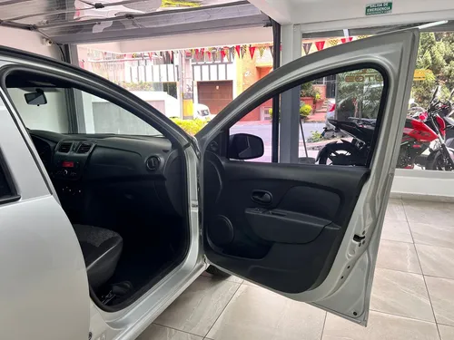 Renault Logan Mt 2023