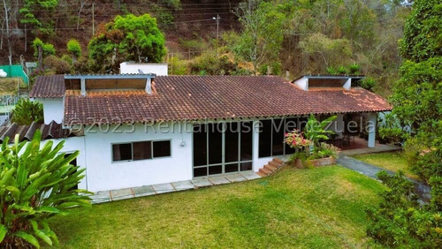 Casa En Venta En Cerro Verde Caracas Calle Ciega Jardin Para Remodelar Casas En Caracas