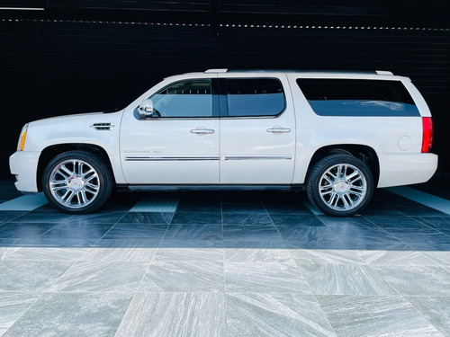 Imagen 9 de 14 de Cadillac Escalade Platinum Esv Año:2013