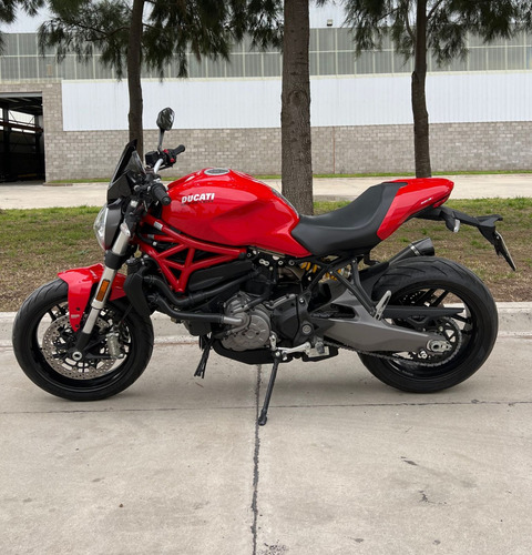 Ducati Monster 821