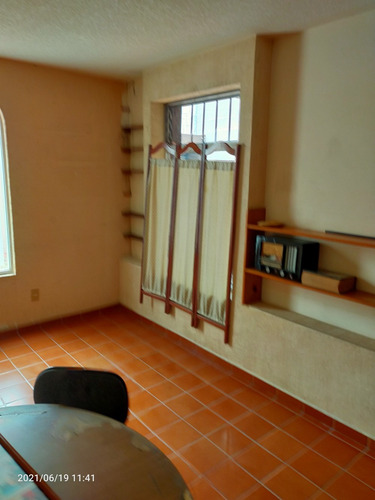 Imagen 11 de 17 de Casa En Venta 2 Plantas Col Calesa 2da Secc. Qro.